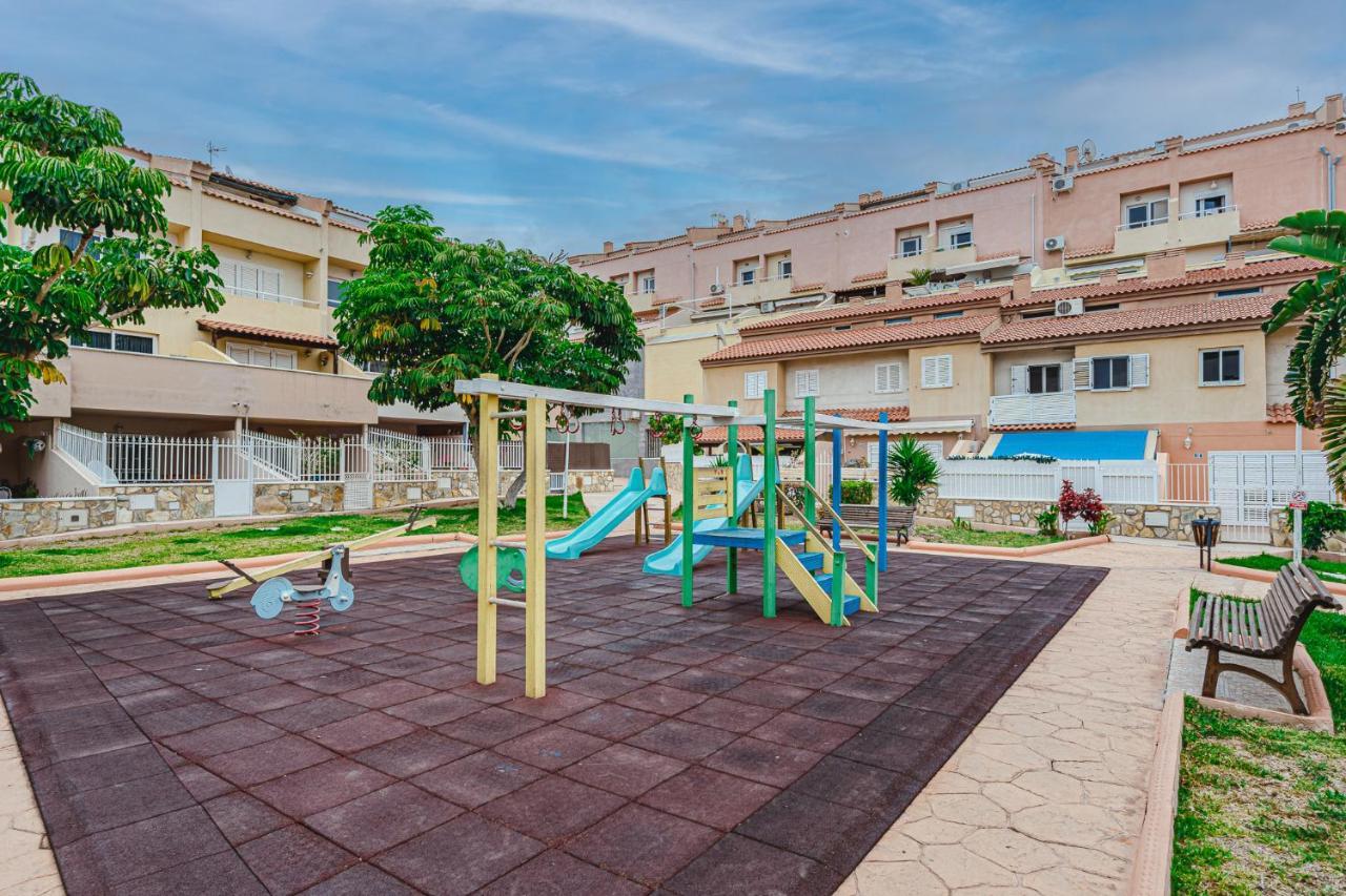 YELLOW 3 bedroom large apartment for 10 guests Costa Adeje  Eksteriør bilde